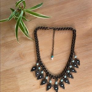 Statement necklace